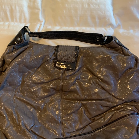 Guess - Picture 2 of 2